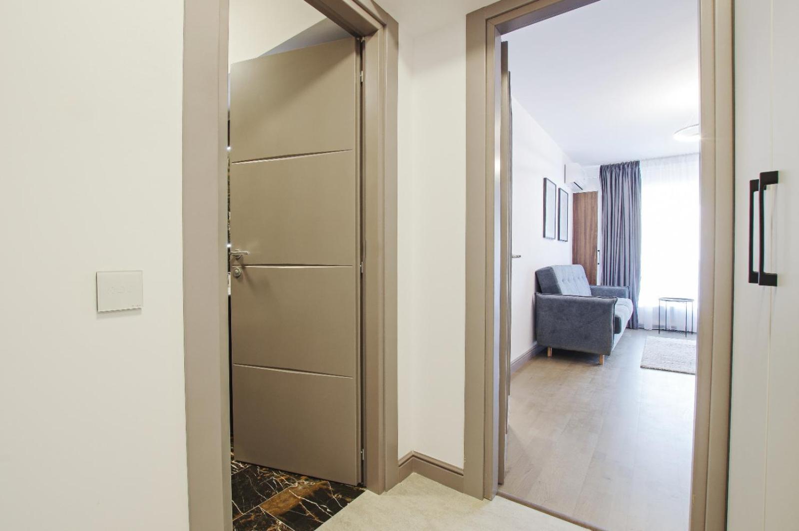 Himson-Brown Apartment Iasi Buitenkant foto