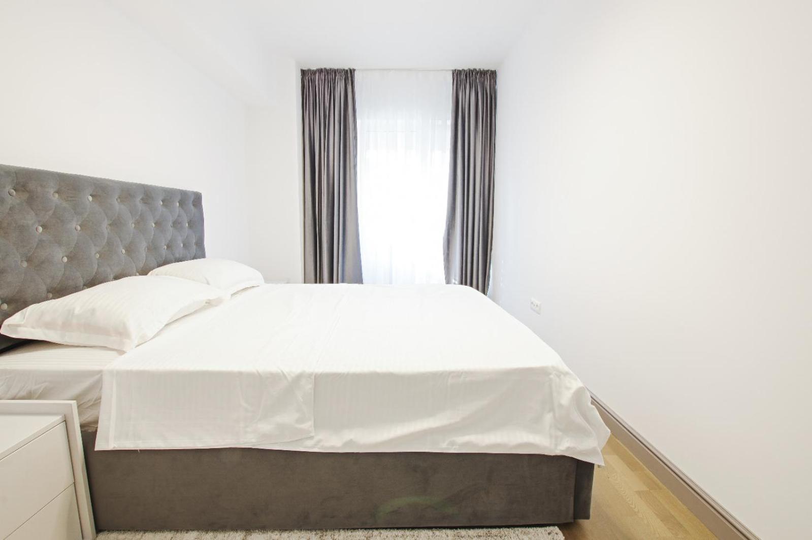 Himson-Brown Apartment Iasi Buitenkant foto